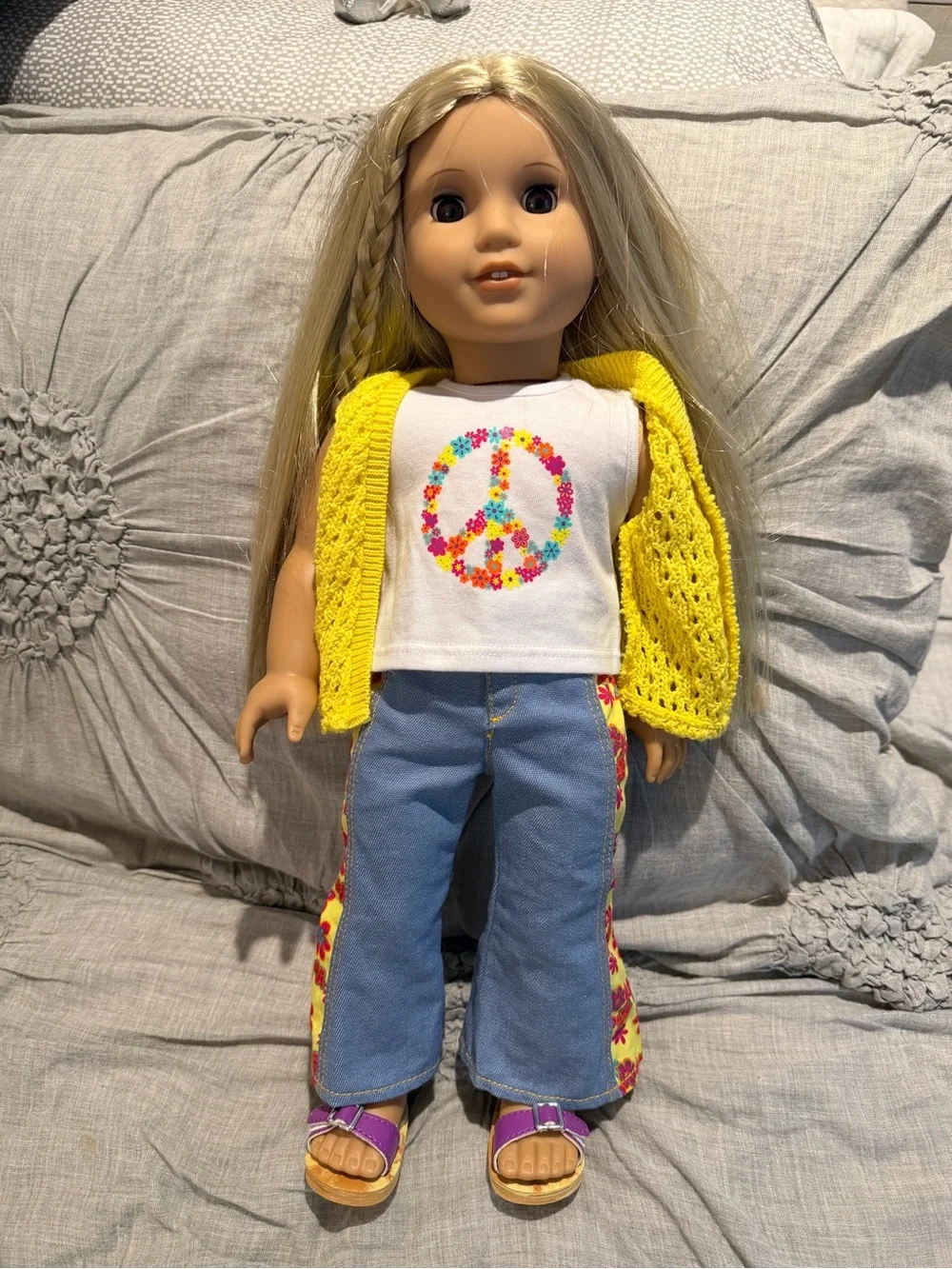 American Girl Julie Albright Doll + extra outfit